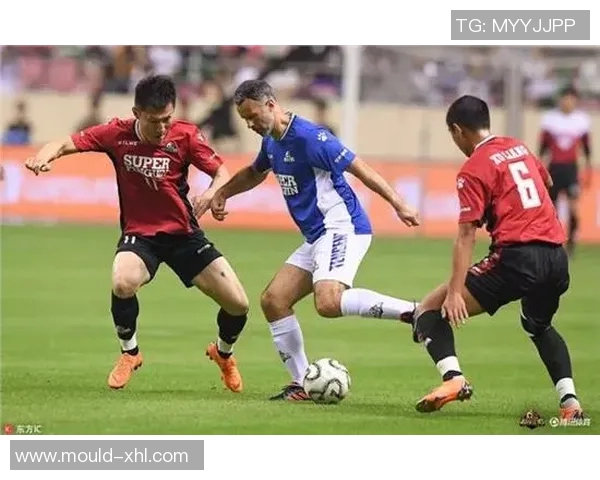 96公斤足球明星的传奇之路与运动生涯背后的故事揭秘